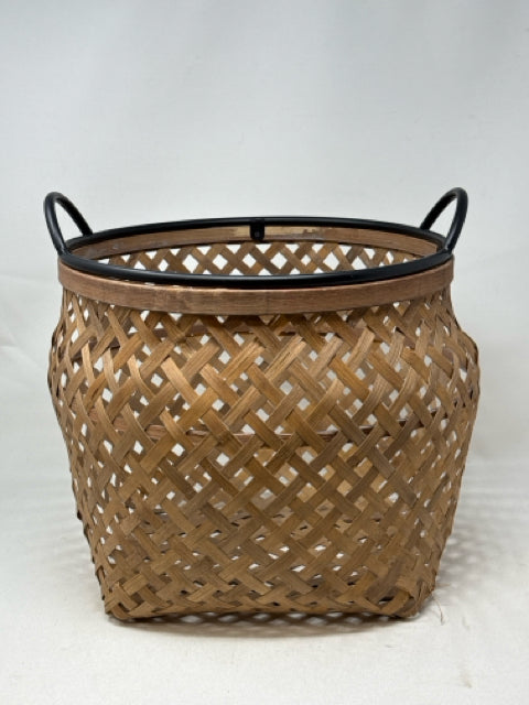 Bamboo Weave Basket with Metal Handles [MHF]