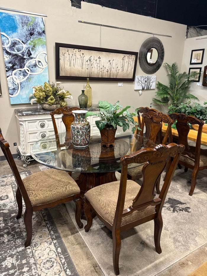 7 Piece Dining Room Table & 6 Chairs