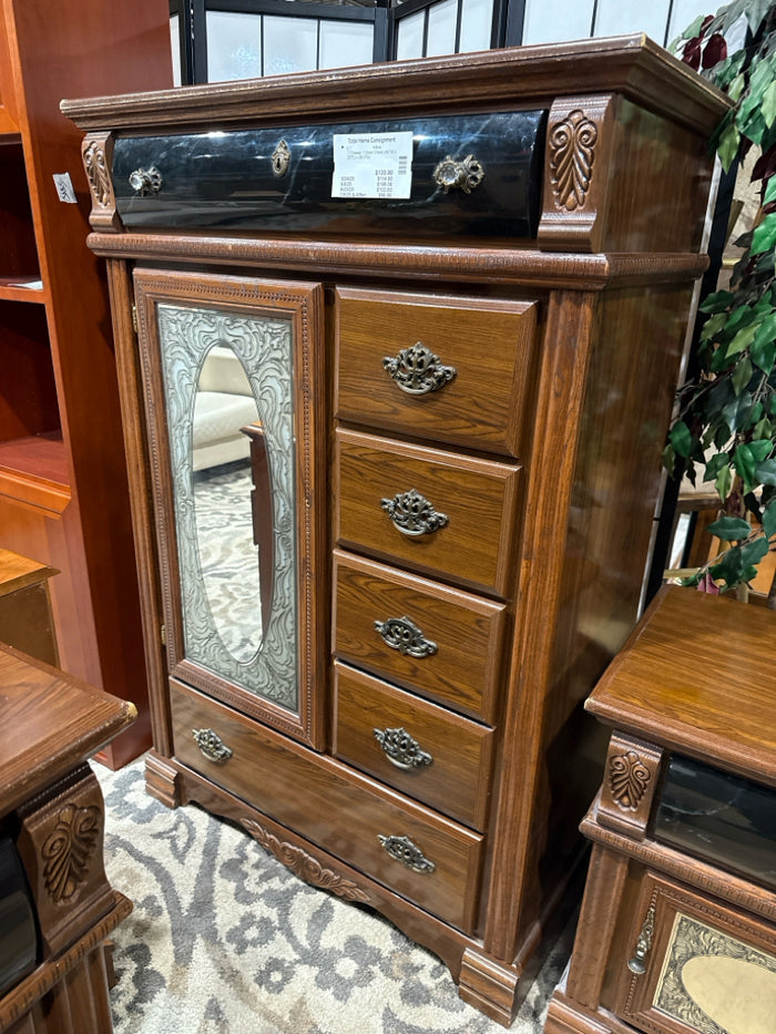 7 Drawer 1 Door Chest
