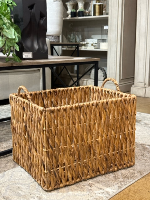 Rectangular Woven Basket Natural [MHF]