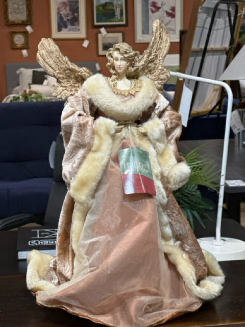 Gold Angel Table Decor