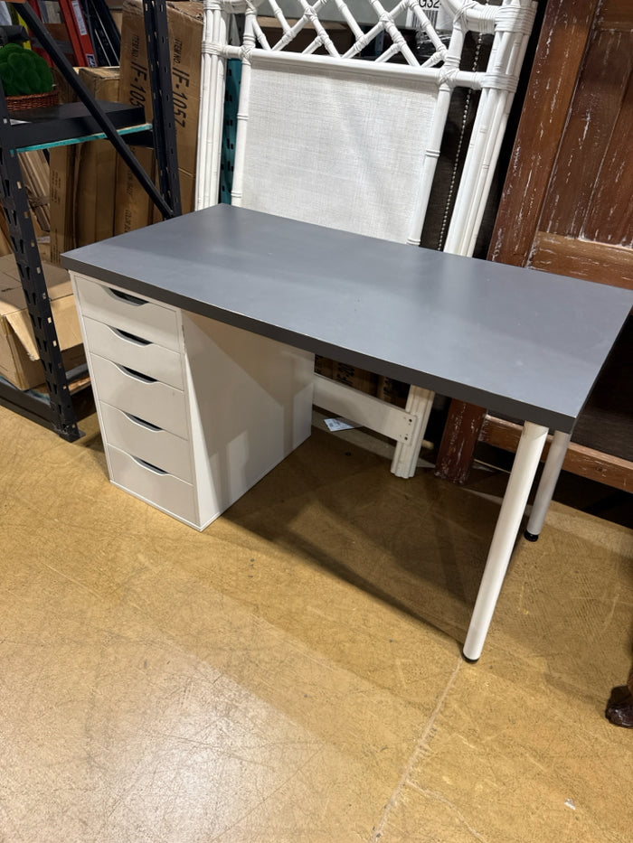 5 Drawer Desk