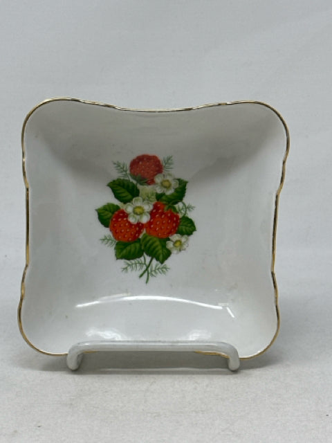 Bavaria Schumann Arzberg Germany Strawberry Bowl