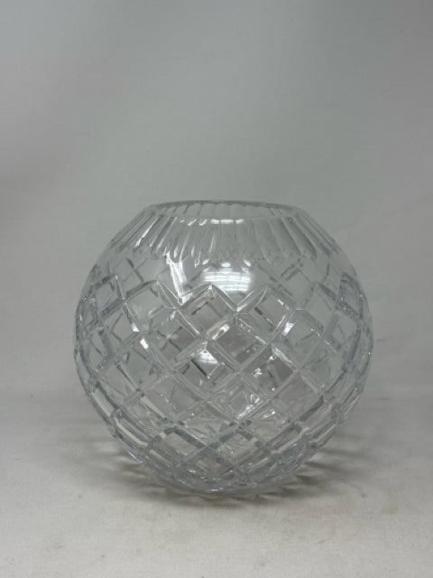 Round Cut Crystal Vase with 4" Opening