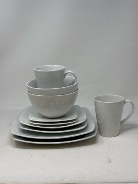 White 8 Piece Dish Setting for 2