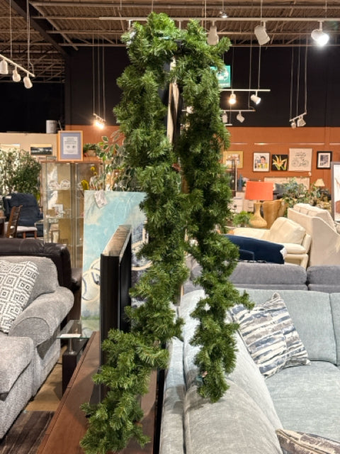 8' Artificial Xmas Garland