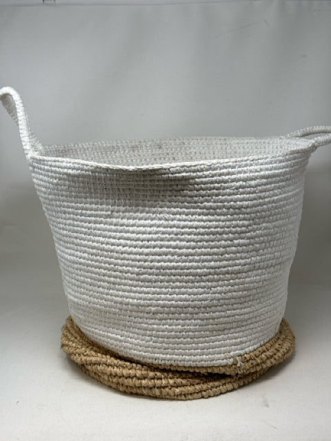 Round White/Natural Basket [MHF]