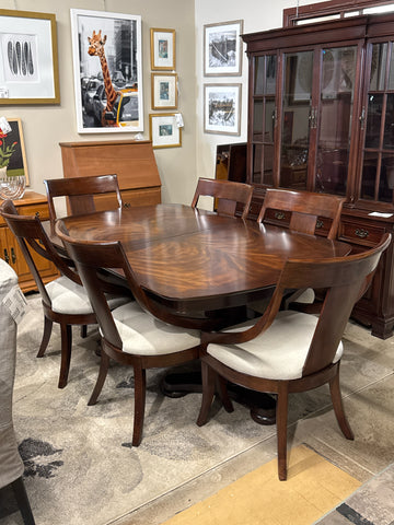 Dining Room &amp; Kitchen