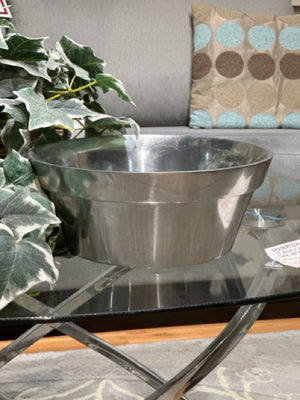 Mariposa Brillante Aluminum Flower Pot Salad Bowl with Serving Utensils