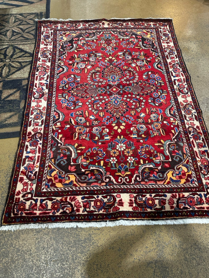 5' x 7' Hand Knotted Wool Rug