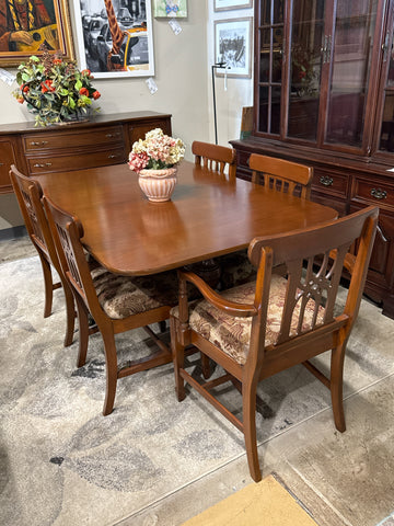 Dining Room &amp; Kitchen