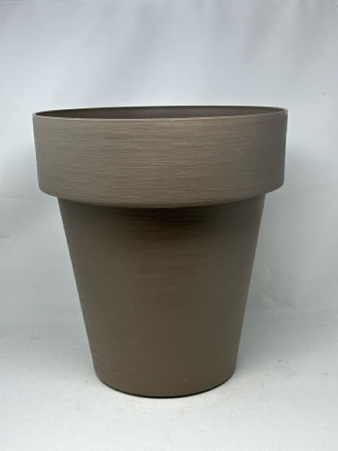 Teraplast Brown Plant Pot with Wheels