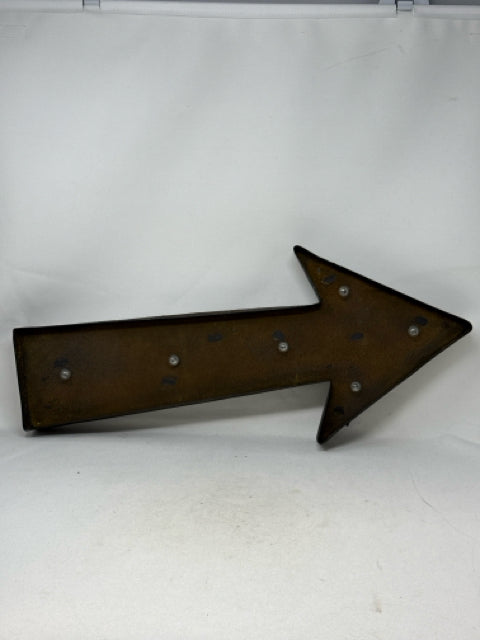 Metal Battery Operated Marquee Arrow Wall Decor