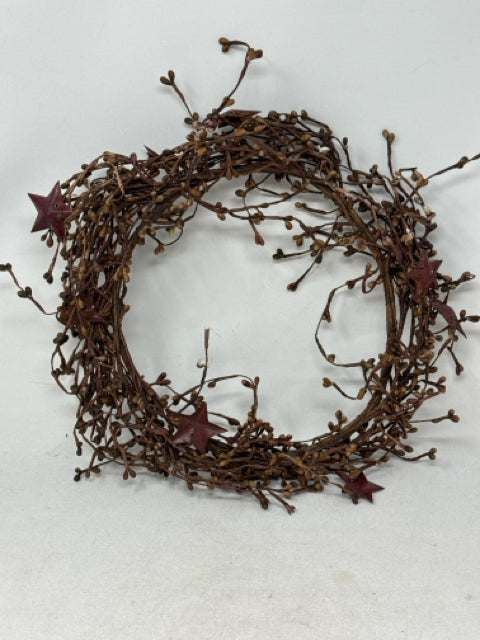 Folk Art Red Star Wreath
