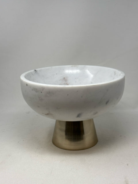 White Marble Bowl with Silver Base [MHF]