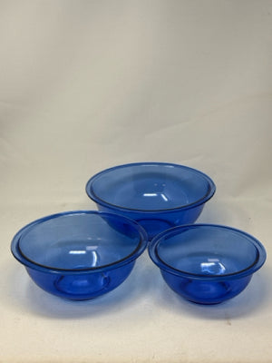 Set of 3 Pyrex Blue Glass Mixing Bowls