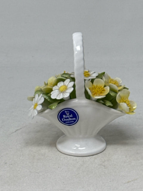 Royal Doulton 4" Porcelain Bone China Basket of Daisies Figurine