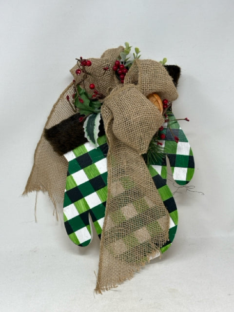 Wooden Green Plaid Painted Mittens Wall Decor