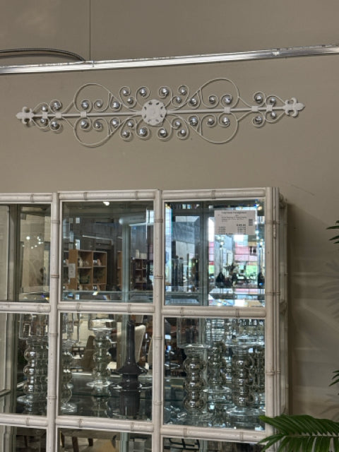 White Metal Scrolled Wall Decor
