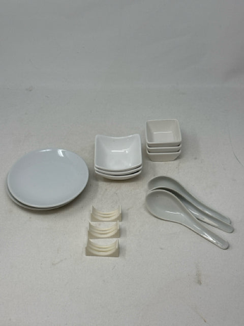 15 Piece White Ceramic Sushi Set