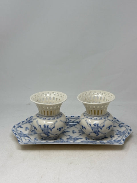 Avon Fine Collectable Blue & White 4" Vases with 6" x 12" Tray