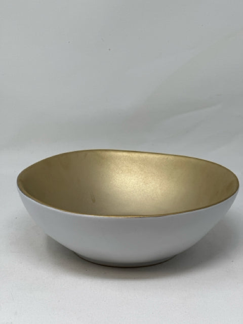 Threshold Decorative White Ceramic Bowl with Gold Interior [MHF]