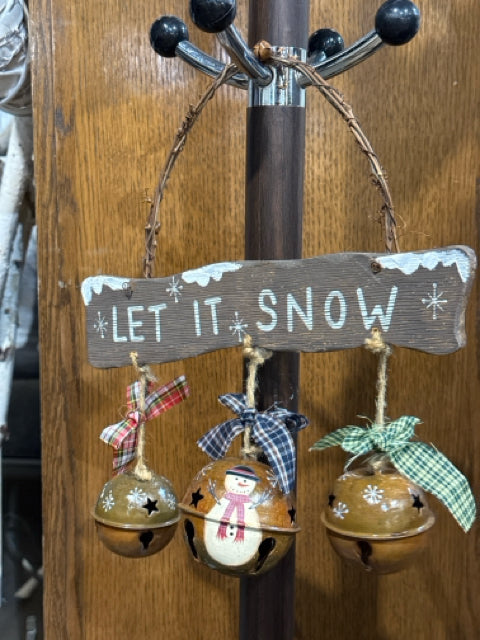 Rustic Let it Snow Bell Hanging Sign