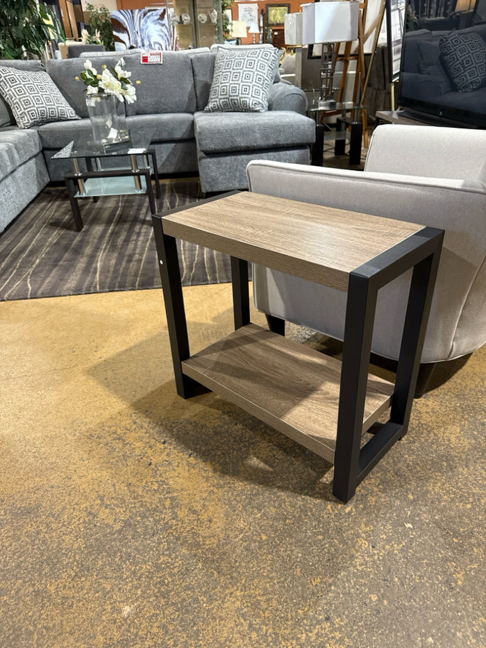 MS I-2083 Accent Table [NEW]