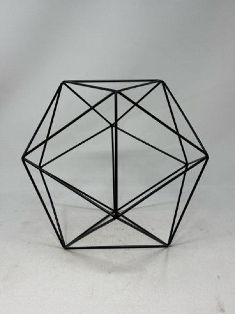 Geometric Black Metal Sculpture [MHF]