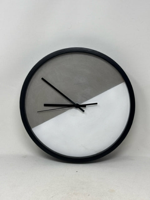 Black Framed Grey/White Cement Wall Clock [MHF]