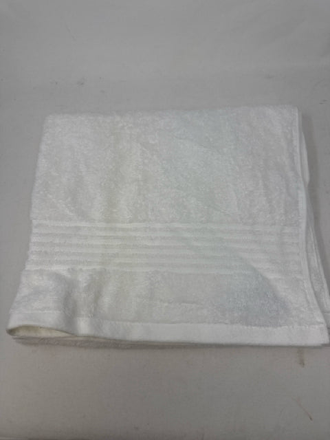 Life at Home White Bath Towel [MHF]