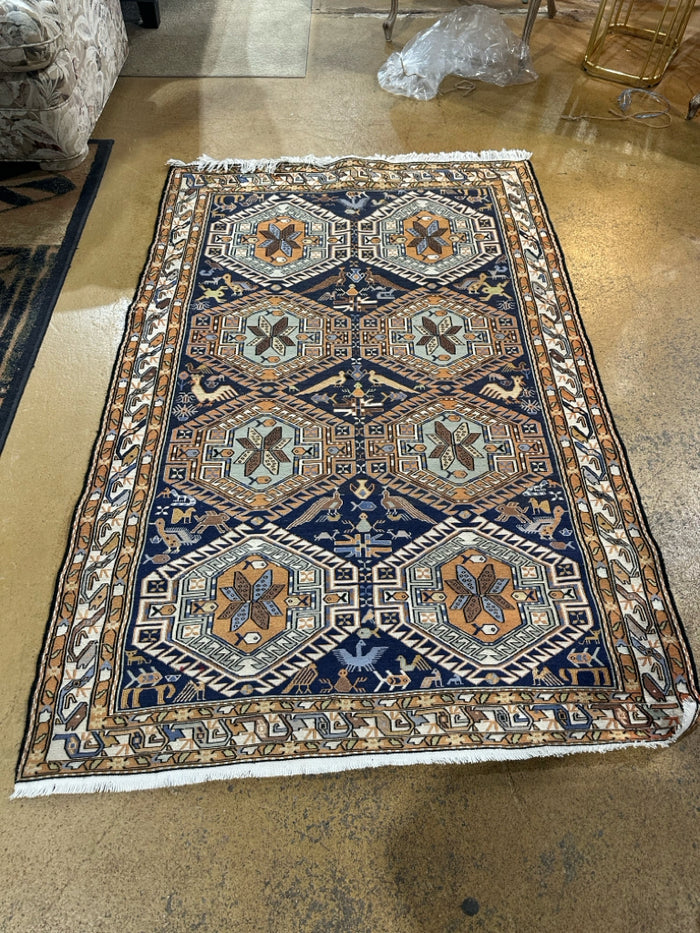 4' x 6' Hand Knotted Carpet