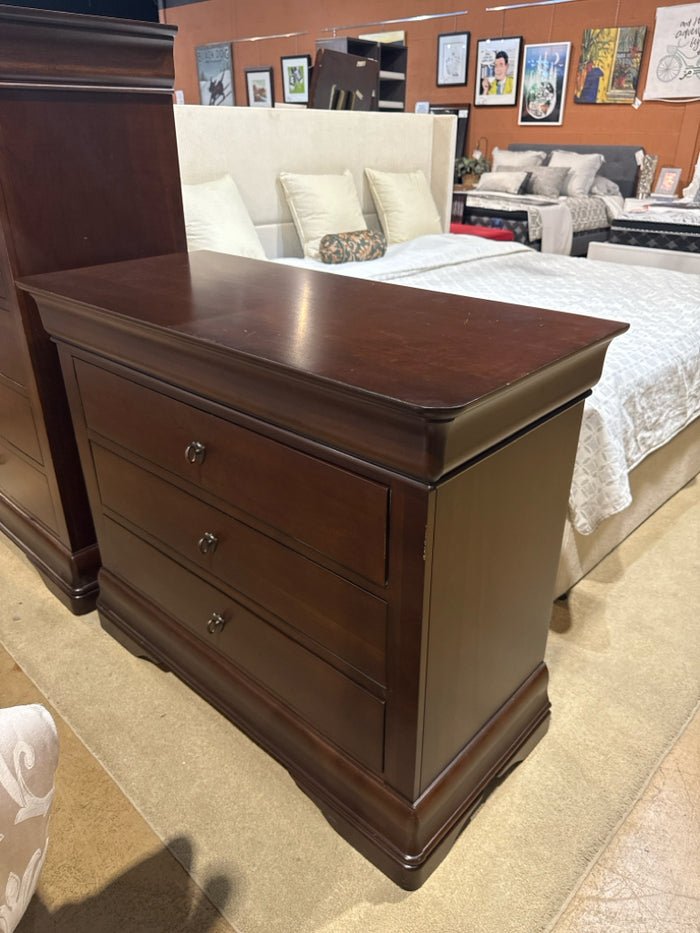 West Bros Solid Wood 4 Drawer chest
