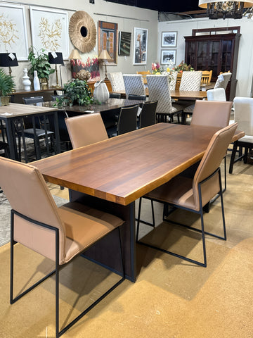 Dining Room &amp; Kitchen