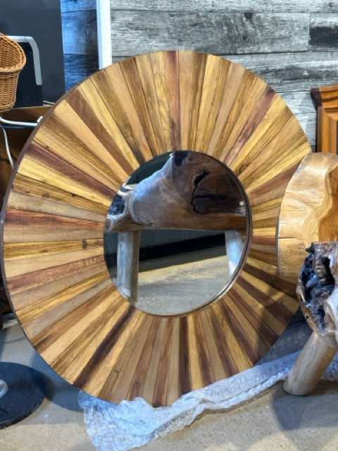 Round Renwil Wooden Framed Mirror [MHF]