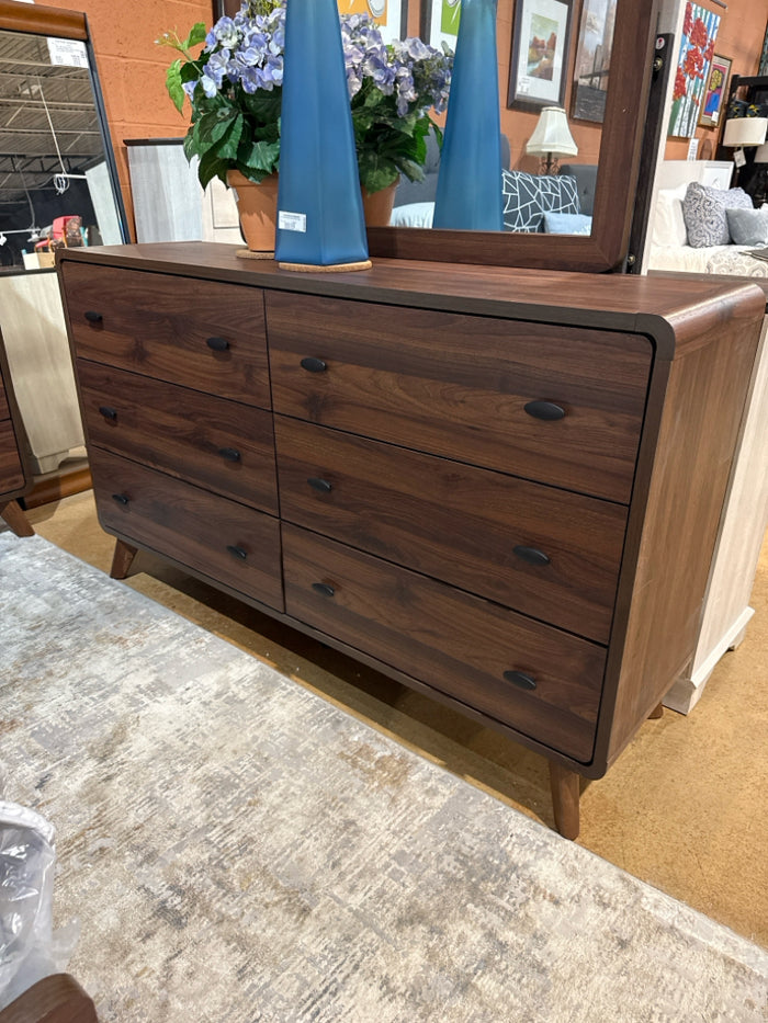 MS I 5231 6 DRAWER DRESSER / WALNUT FINISH [NEW]