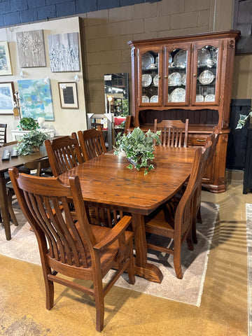 Dining Room &amp; Kitchen