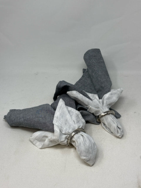 Pair of Chrome Napkin Rings with Grey Napkins [MHF]