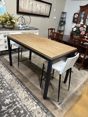 Pub Table [MHF]