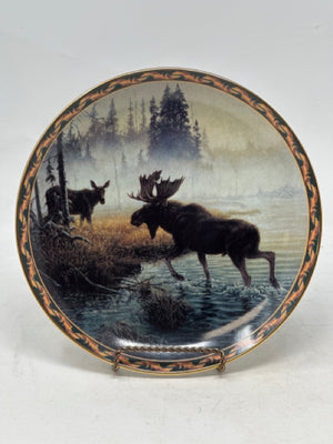 Bradford Exchange "Mist of the North" by Michael Dumas Collector Plate