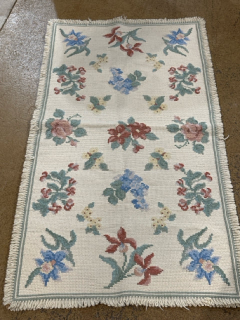 Portuguese Arraiolos Traditional Tapestry Needlepoint Rug