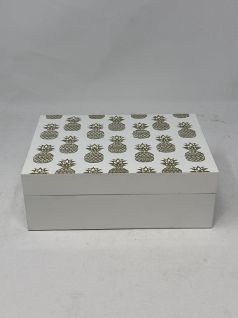 2 Torre & Tagus White & Gold Pineapple Print Storage Boxes [MHF]